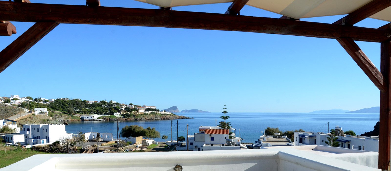 Ενοικιαζόμενα Δωμάτια με θέα στη Κύθνο